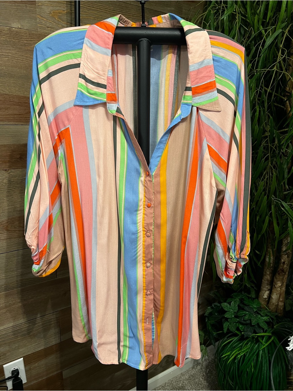 Umgee multi color striped button down top. L